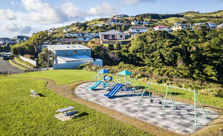 7 Pikitanga Close Tawa_34
