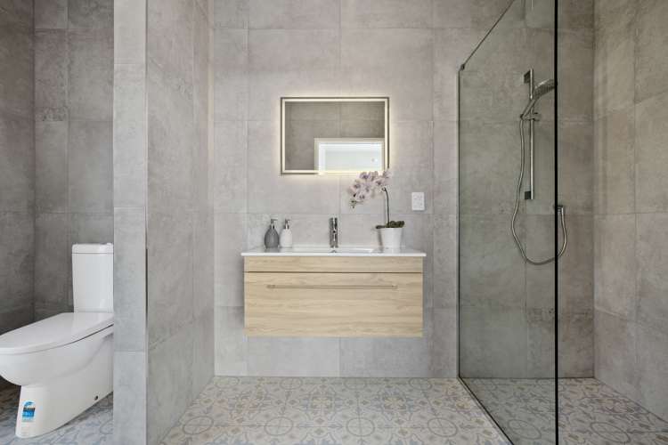 739 Highway 22 Pukekawa_17