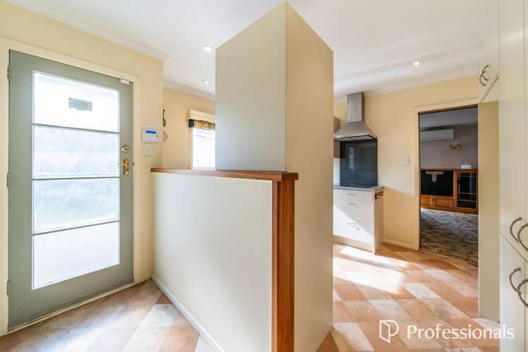 4 Miles Crescent Wainuiomata_8