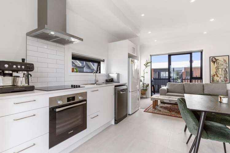 201/100 Cadness Street_0