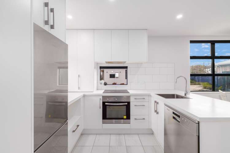 3/68 Barbour Street Waltham_2