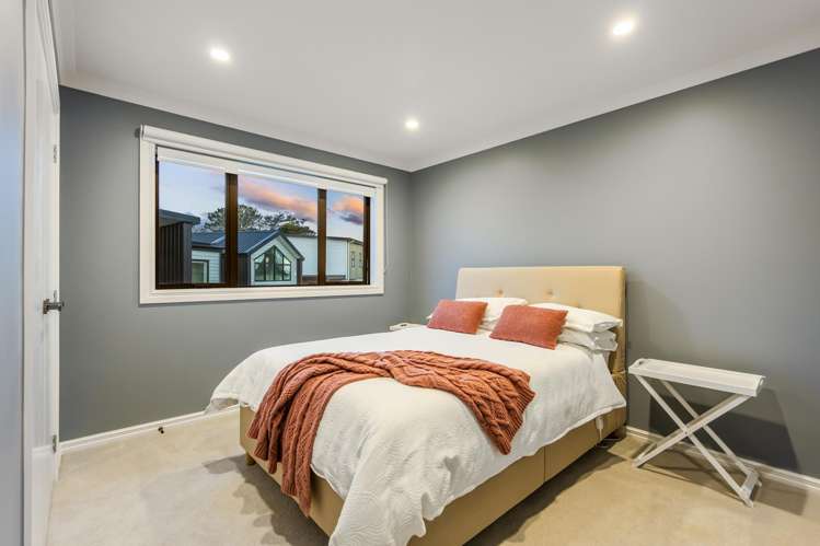 2 Taku Close Long Bay_24