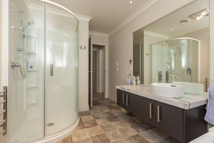 4 Matuku Place Paraparaumu Beach_21