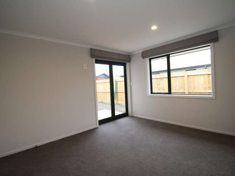 7 Woodham Drive Allenton_24