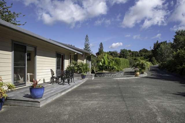 5c Deeming Road Russell Surrounds_2