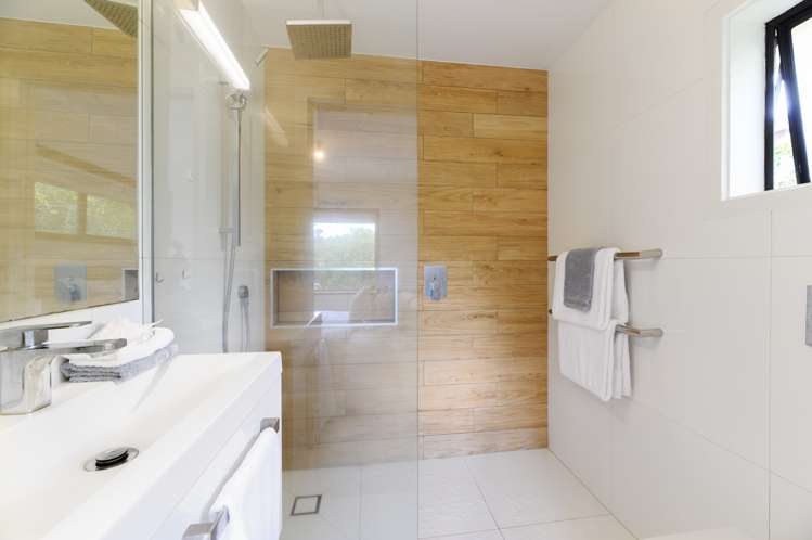 7 Valdese Rise Browns Bay_9