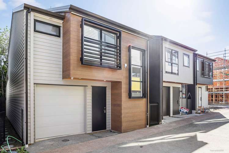 10/26 Epsom Avenue_0