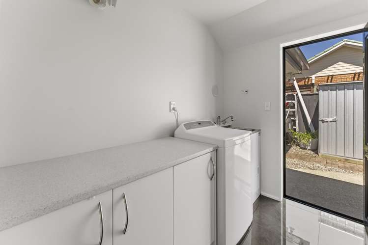 6 Heritage Crescent Richmond_20