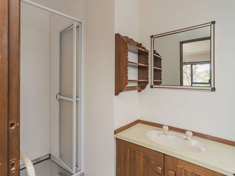 46 Farnham Drive Richmond_14