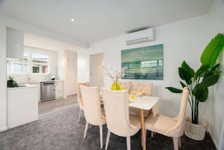 2/41 Gloucester Road_3