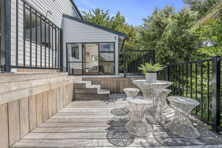 58a Uxbridge Road Mellons Bay_27