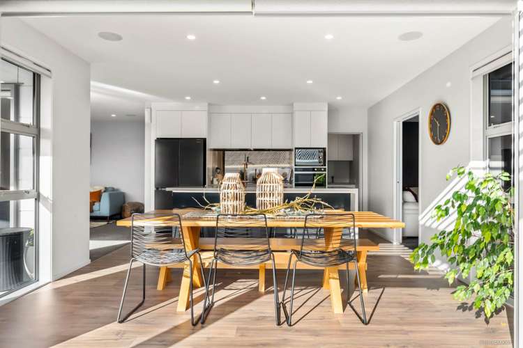 312 Upper Queen Street Pukekohe_5