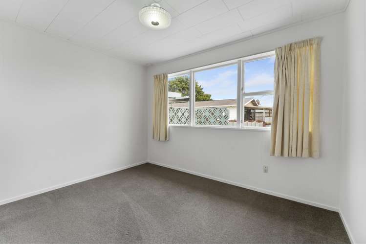 6B Robert Mckeen Otaki Beach_7