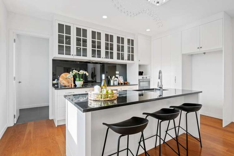 33 Lagonda Rise Oteha_10