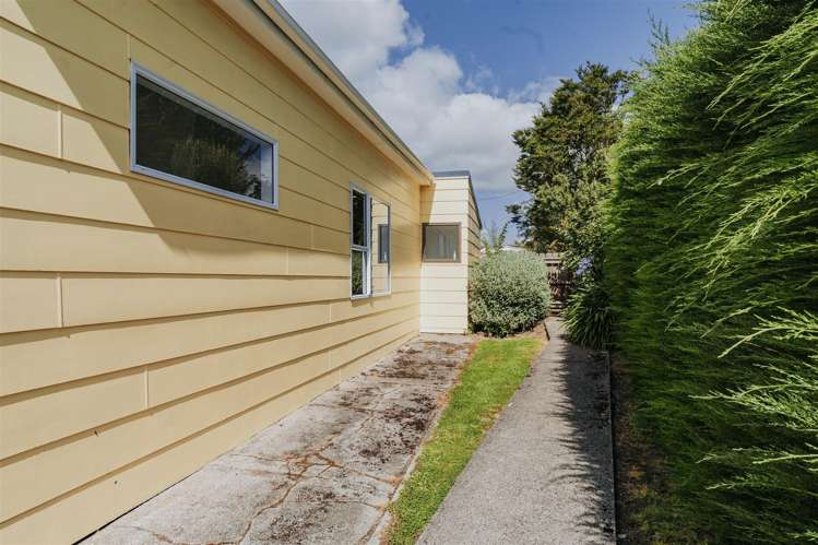 8 Armstrong Street Balclutha_20