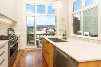 84 Roxburgh Street_4