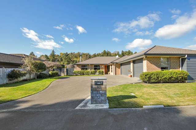 Spacious Family Living + 3 Car Garaging