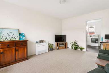 2/572 Gloucester Street_2