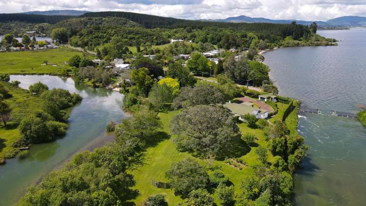 44 and 46 Takinga Street Mourea_34