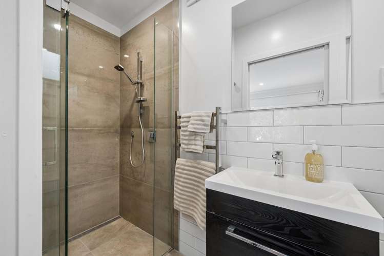 111 Donald Street Karori_18