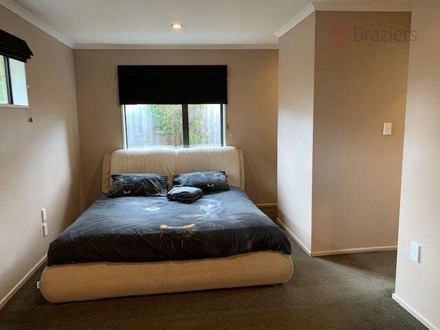 54 Broomfield Terrace Burwood_4