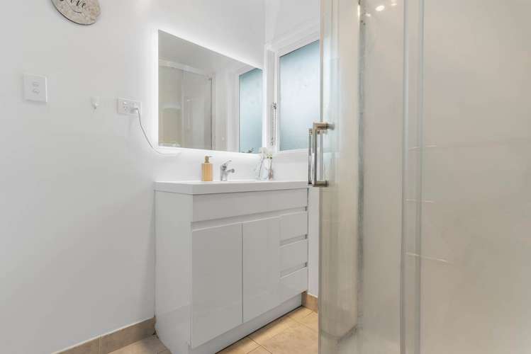 1/17 Crystal Avenue Glendene_10