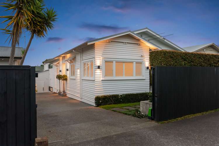 16 Pelham Avenue Point Chevalier_17