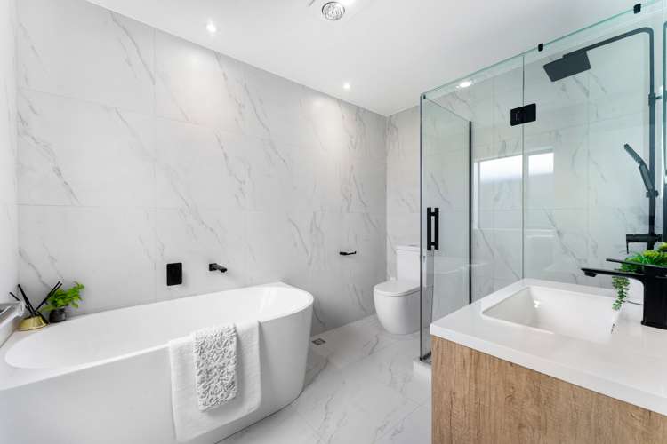 4/3c Long Bay Drive Torbay_10