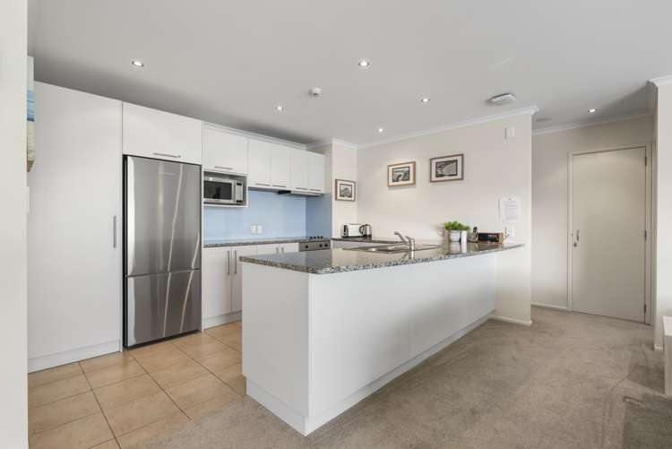 203/178 Marine Parade Mt Maunganui_11