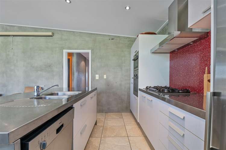 111 Kauri Crescent Matarangi_9