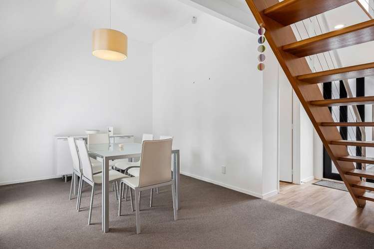 10/140 Office Road Merivale_10