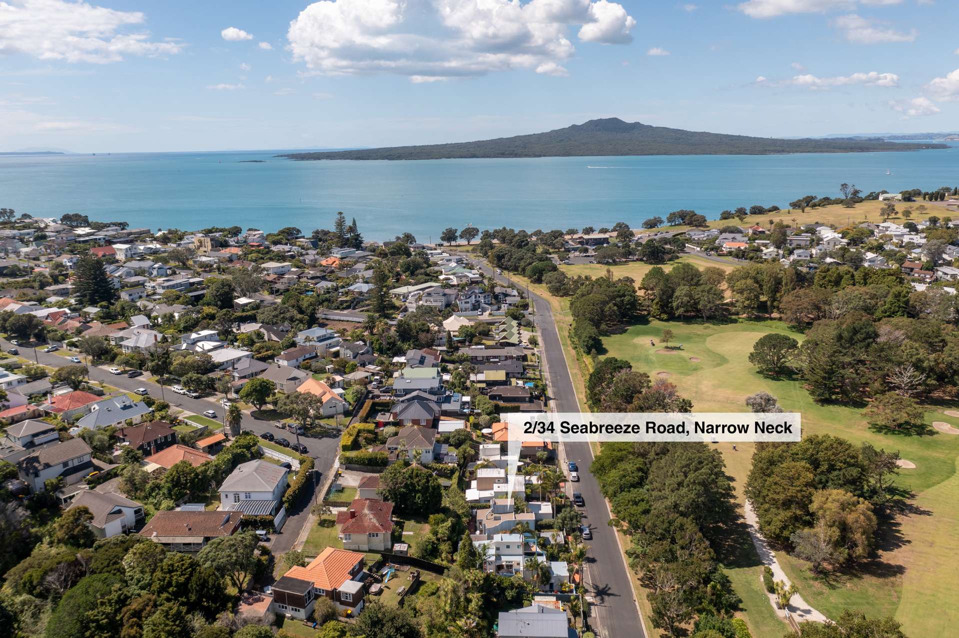 2/34 Seabreeze Road Narrow Neck_0