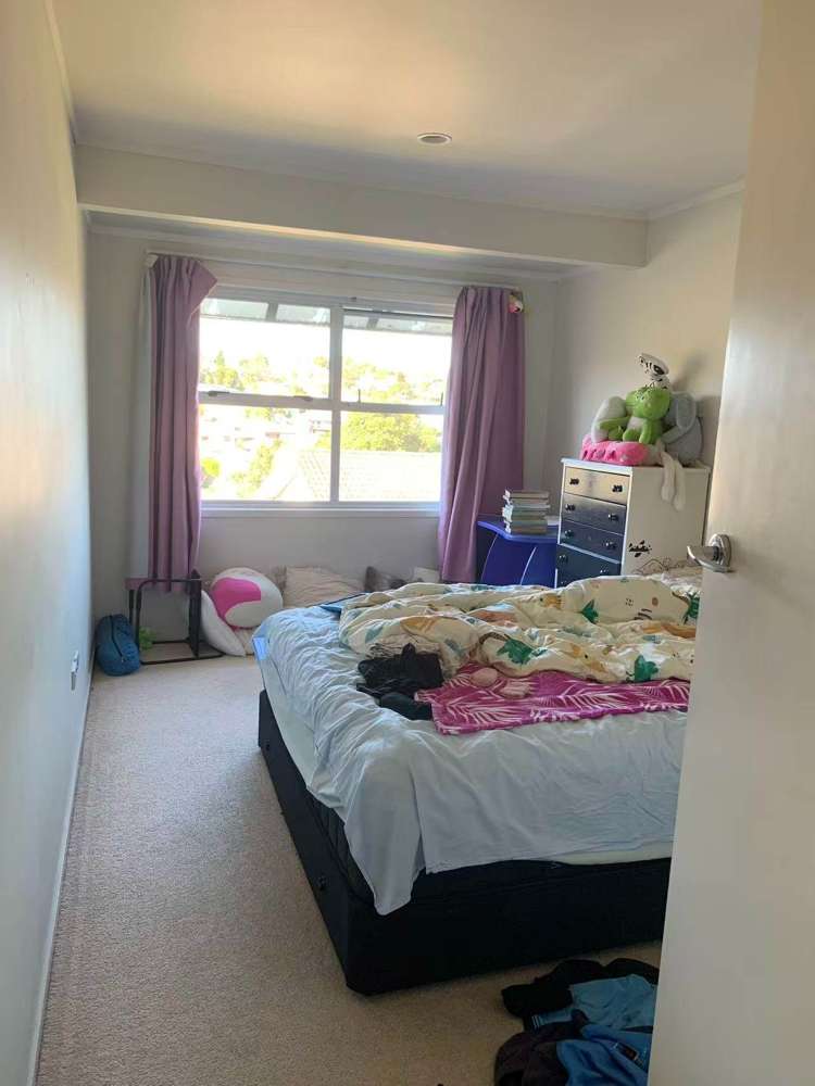 1/8 Knightsbridge Drive Forrest Hill_5