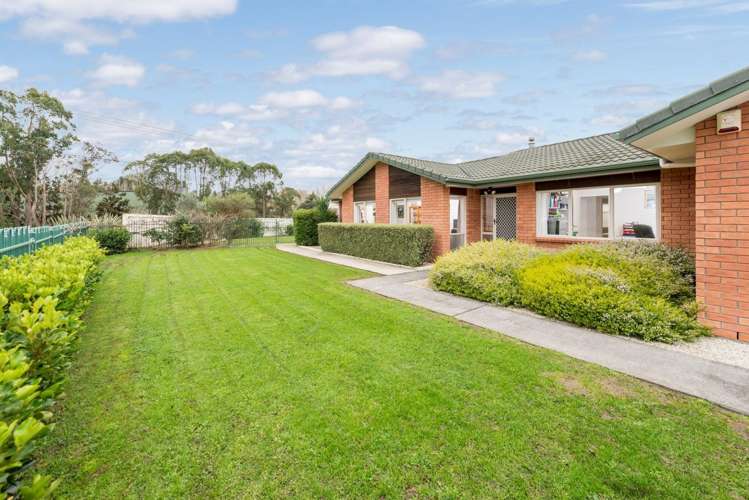 1 Solan Drive Waimauku_12