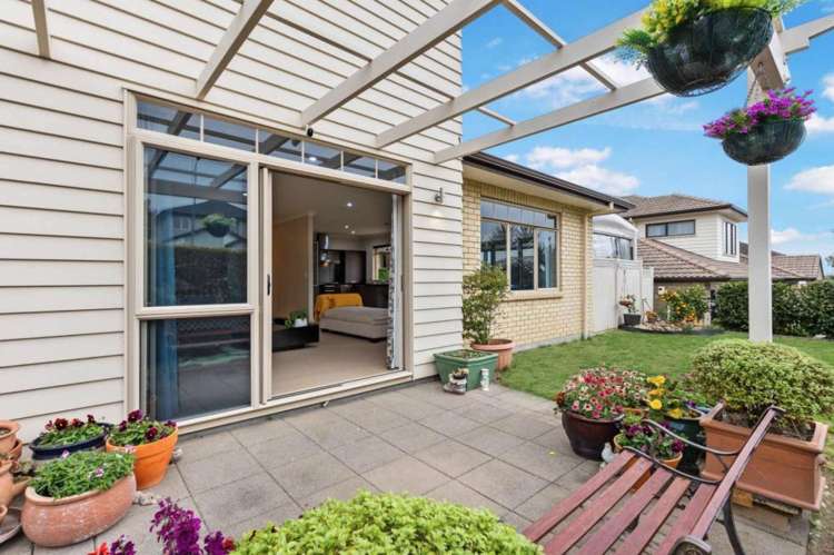 27 Amaretto Ave Flat Bush_14