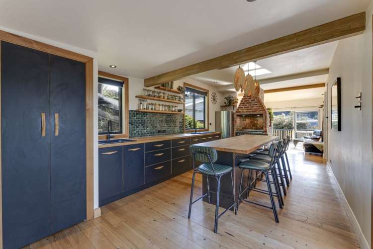 72 Toi Toi Street Toi Toi_8