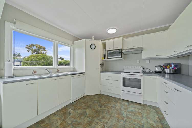 296 Main Highway Otaki_9