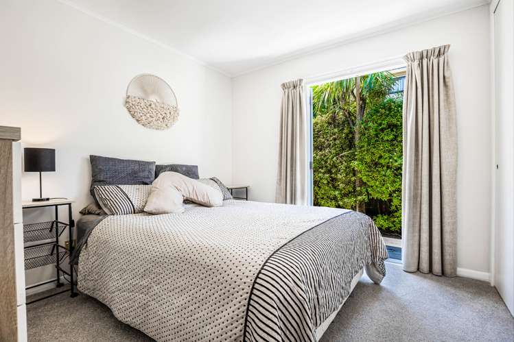 1b Titoki Street Te Atatu Peninsula_21