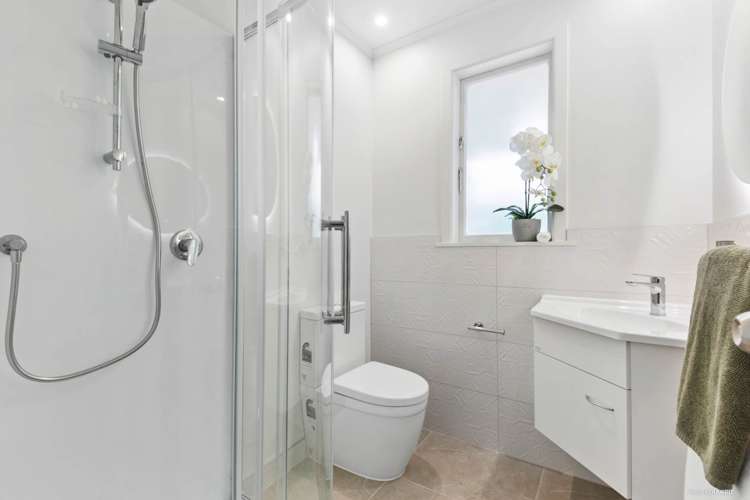 1/18 Bond Crescent Forrest Hill_16