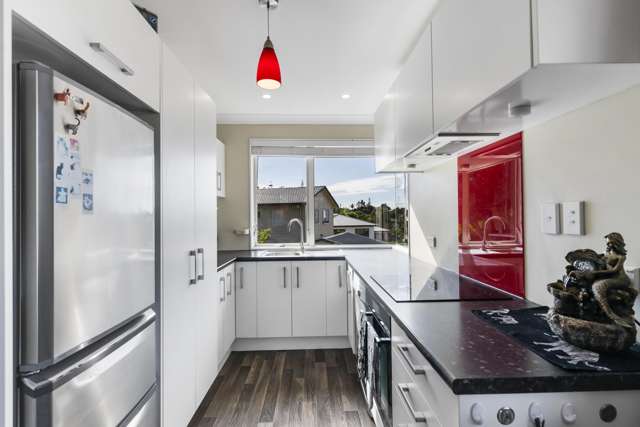 53 Donald Street Stanmore Bay_4