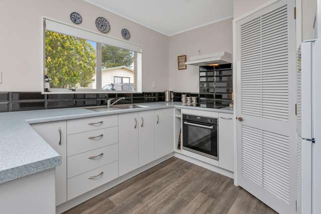 2/16 Cypress Gardens Place Onerahi_3