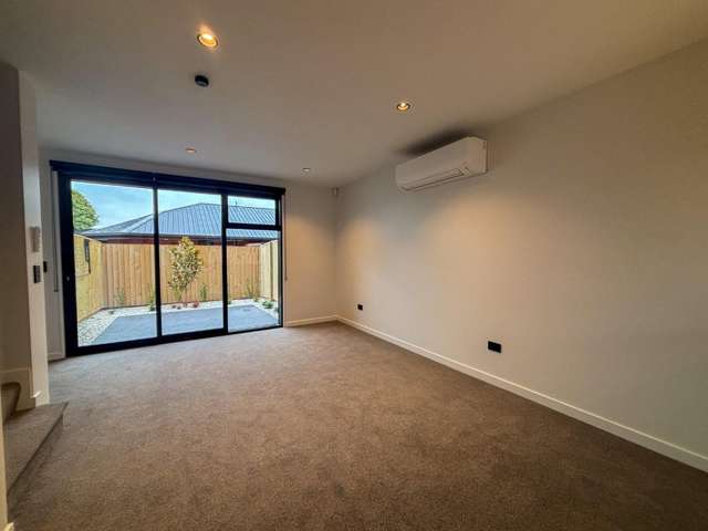 2/127 Lyttelton Street 10222_1