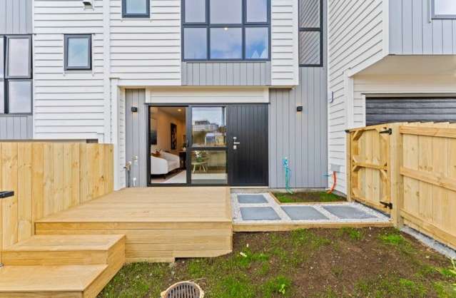 Stunning Townhouses in Mount Wellington