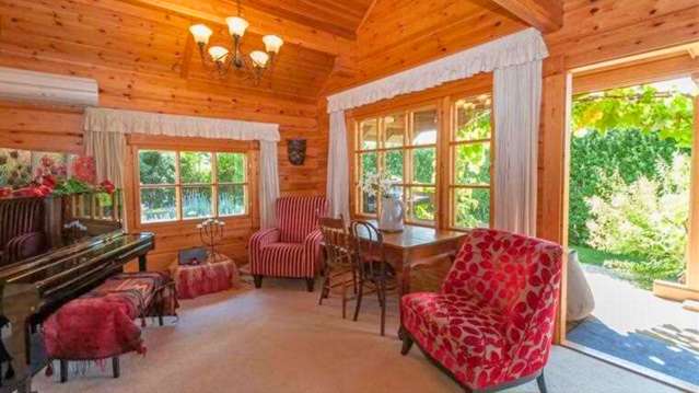 18 Cashmere Grove Blenheim_4