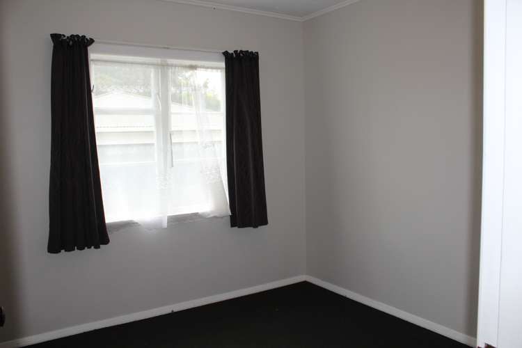 68 Cole Street Dannevirke_10