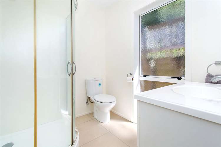 9 Tararua Close Aotea_9