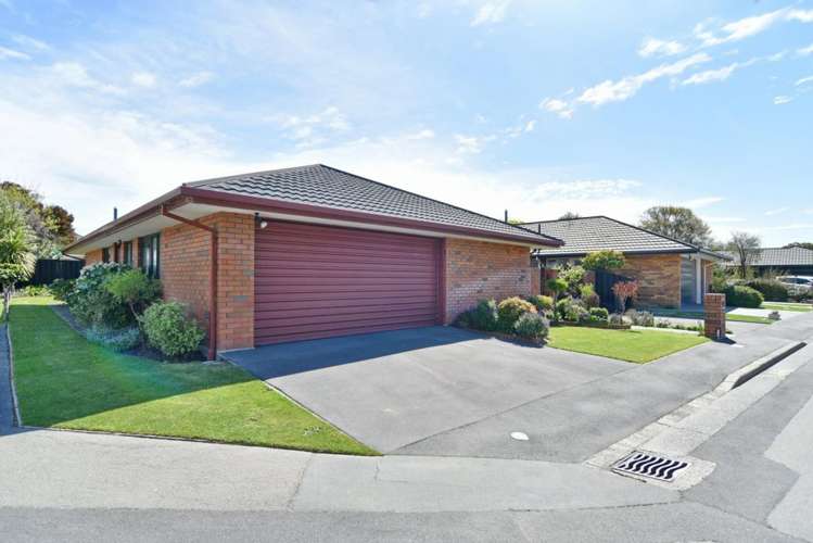 1 Castle Way Beckenham_25
