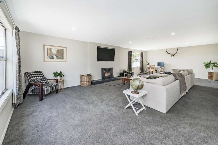 24 North Terrace Darfield_9