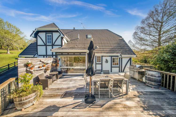 27 Charles Dickens Drive Mellons Bay_17