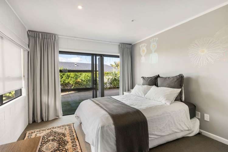 1/27 Churchill Road Murrays Bay_13